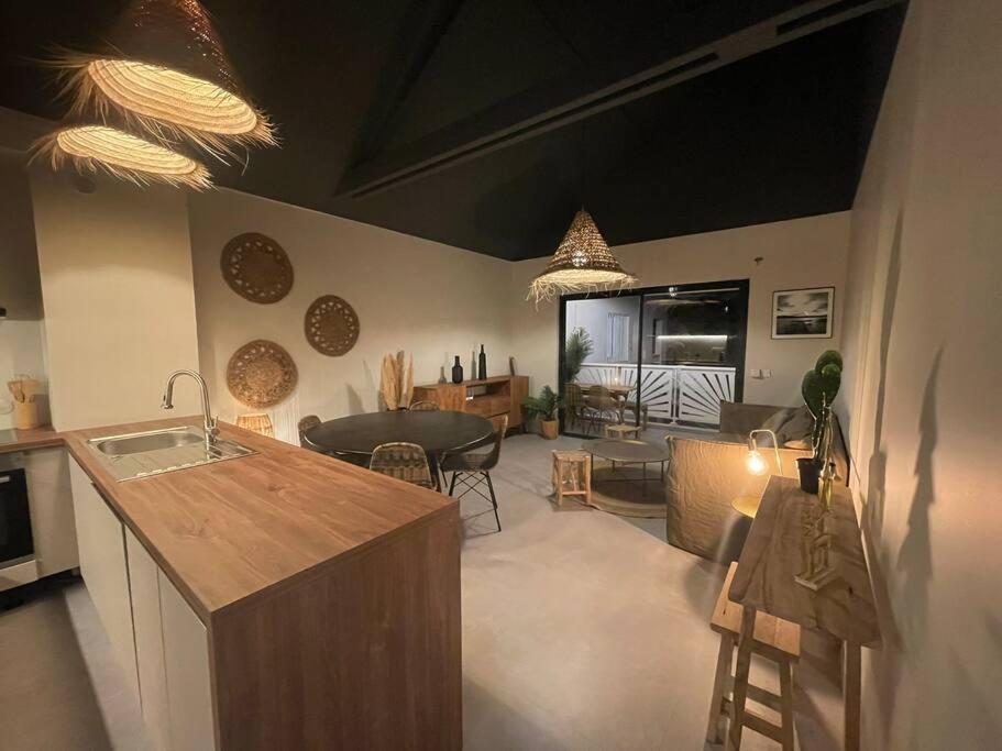 Oligaia Orient Bay Apartment Quarter of Orleans Exterior foto