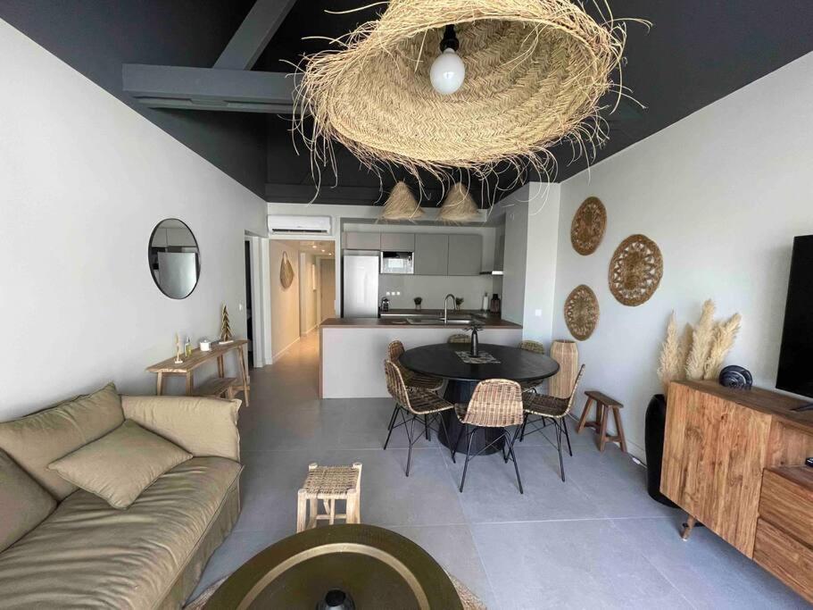 Oligaia Orient Bay Apartment Quarter of Orleans Exterior foto